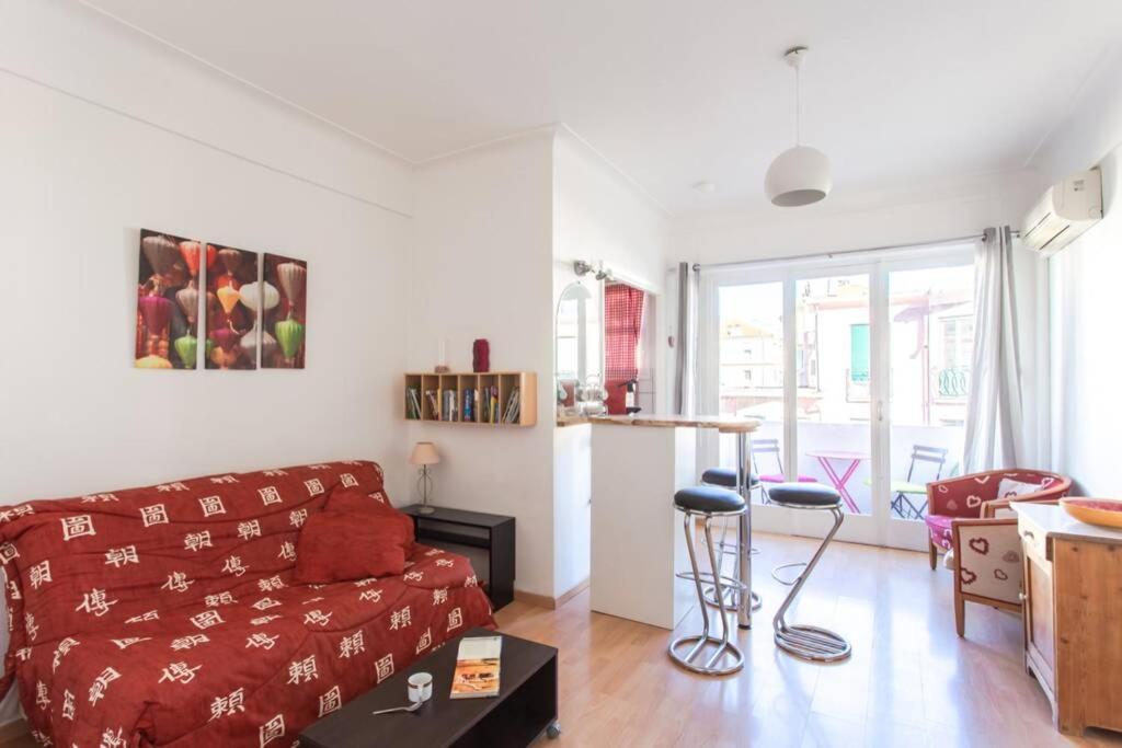 Nice Center - Bright Studio Balcony Wifi & Aircon Apartamento Exterior foto